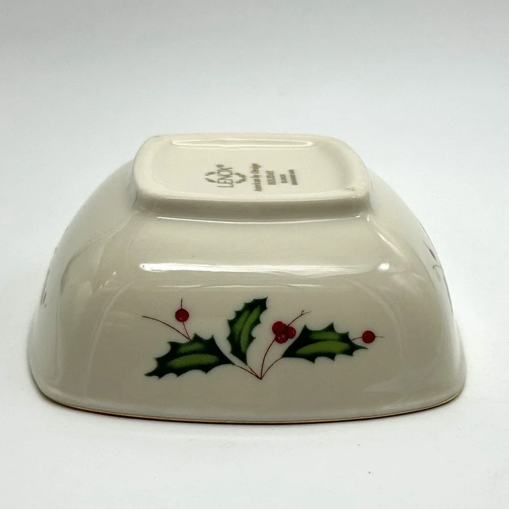 LENOX Holiday Holly Berry Square Dipping Bowl Gold Rim Christmas Porcelain 4
